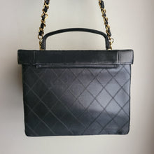 Load image into Gallery viewer, Chanel CC Double Stitch XL Vanity - Black