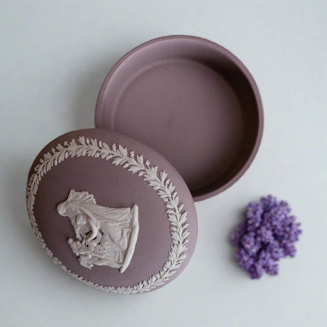 Lilac Round Trinket Box - Wedgwood Jasperware